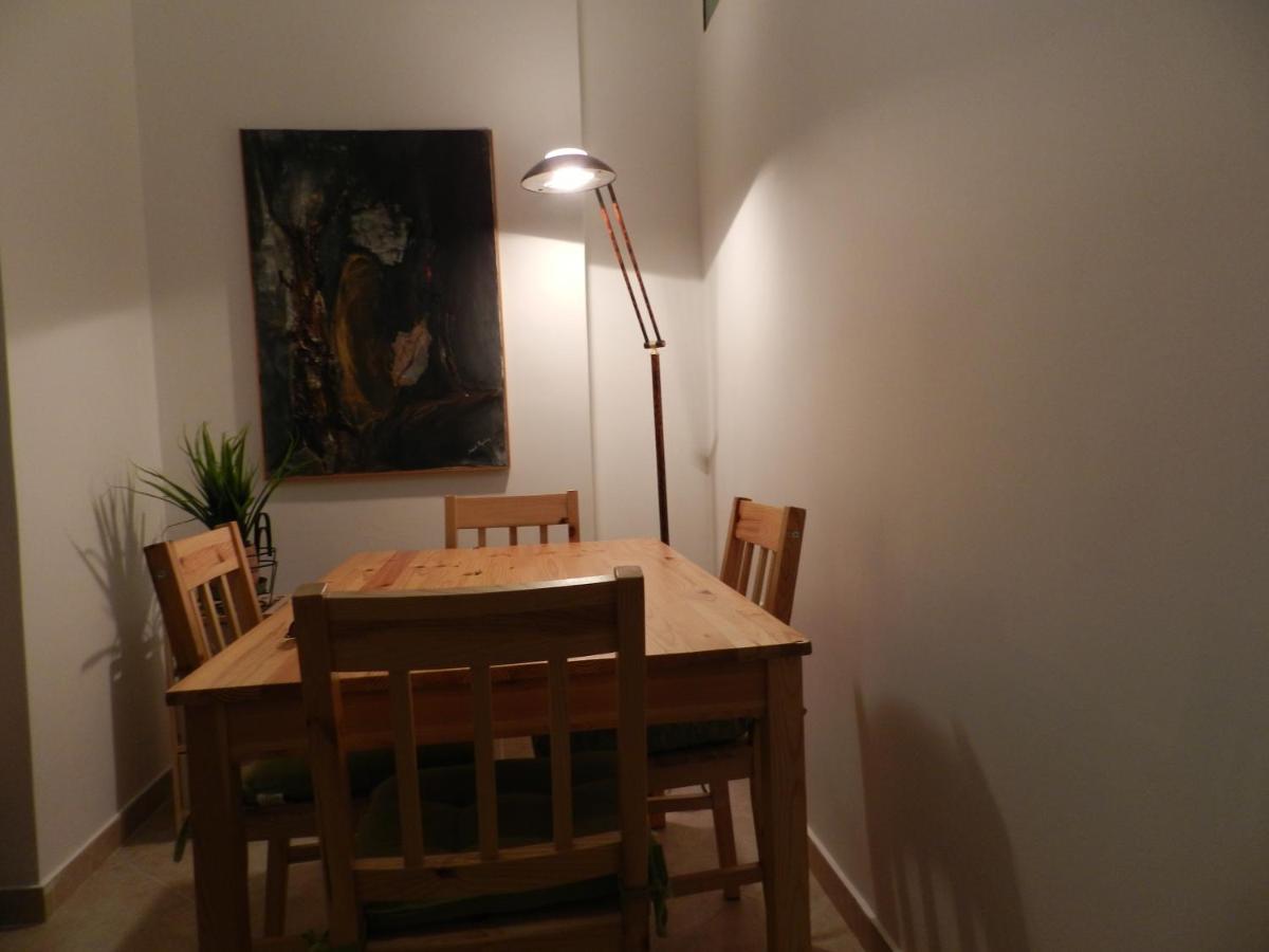 Vasia'S Cosy Apartment In Athens, "Pedion Tou Areos", Close To Center Kültér fotó